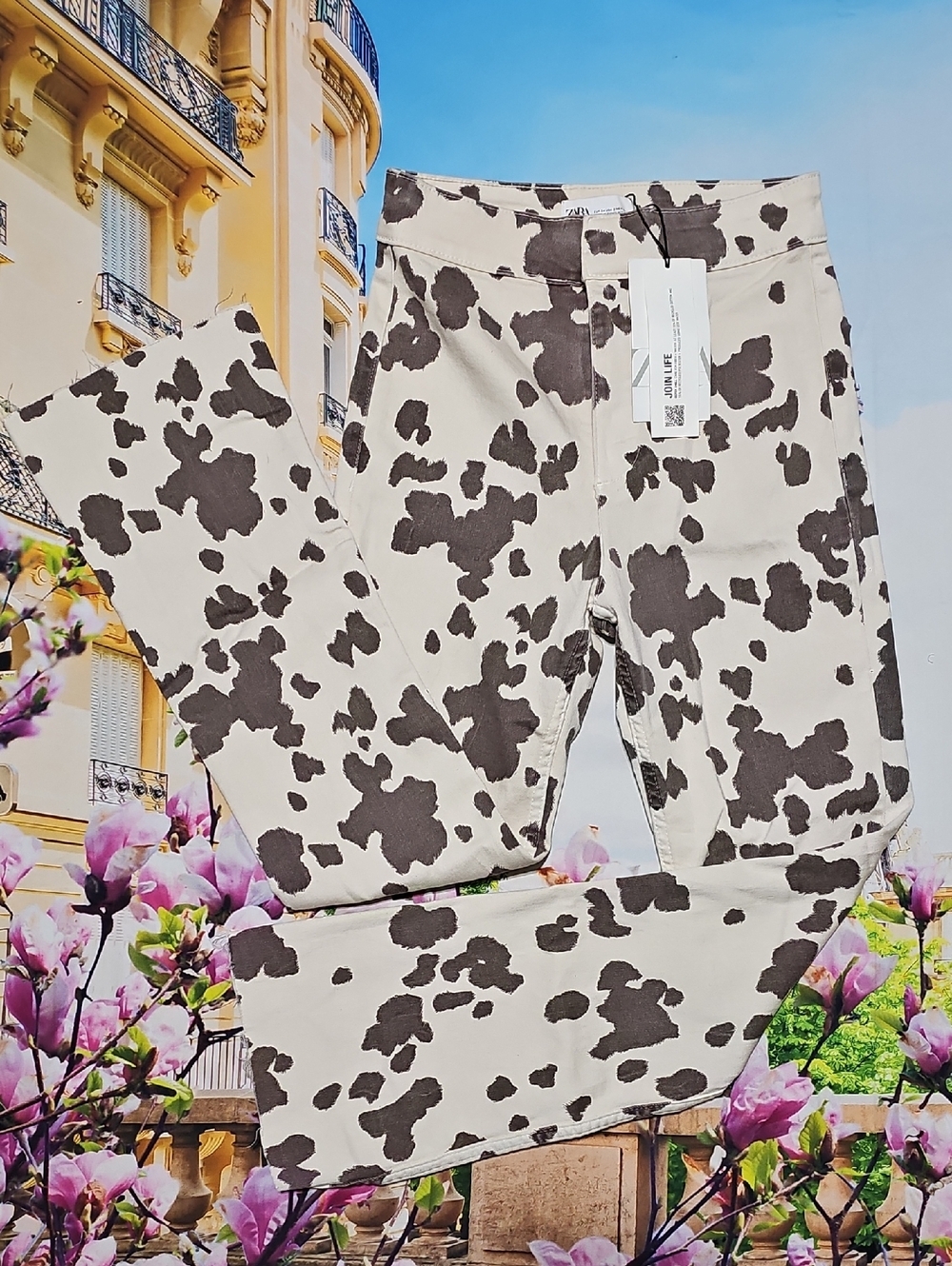 Zara Cow Print High-Waisted Raw Hem Jeans Size 2 New
